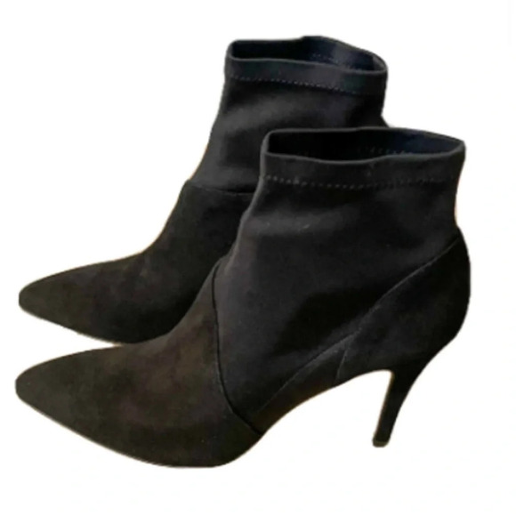 NIB Bettye Muller Gidget Black Suede Stretch Bootie Size 7.5 - Picture 1 of 13